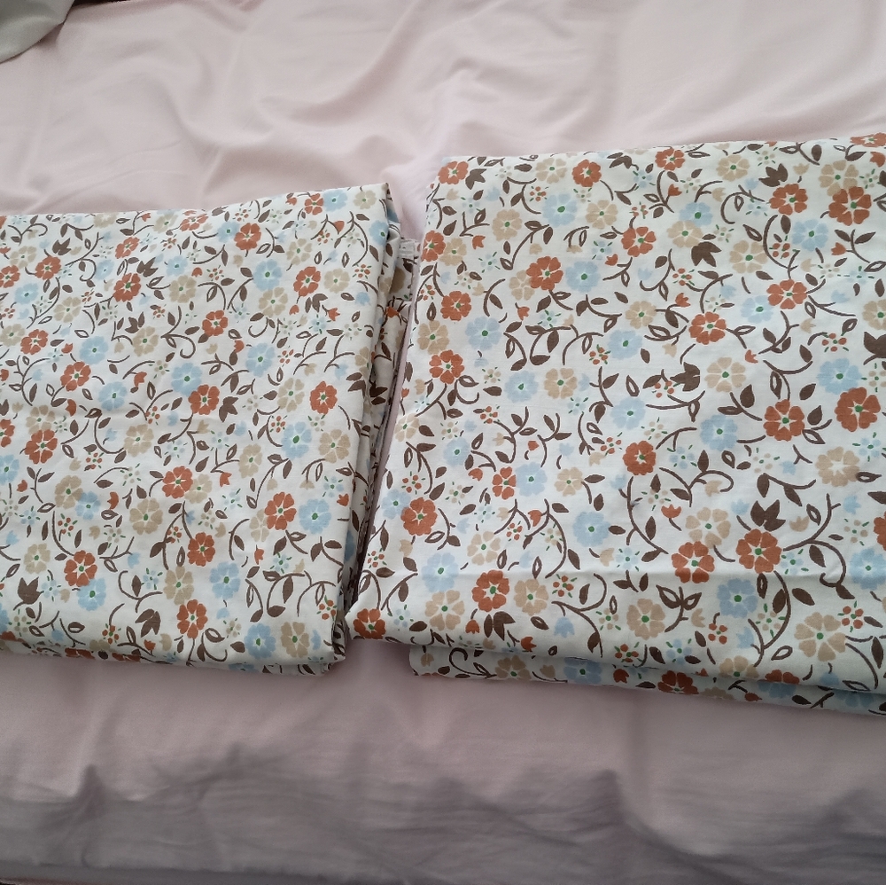 NWOT Vintage Perma Prest (Sears brand) Two Full Floral Flat Sheets - Set of Two - Picture 5 of 5